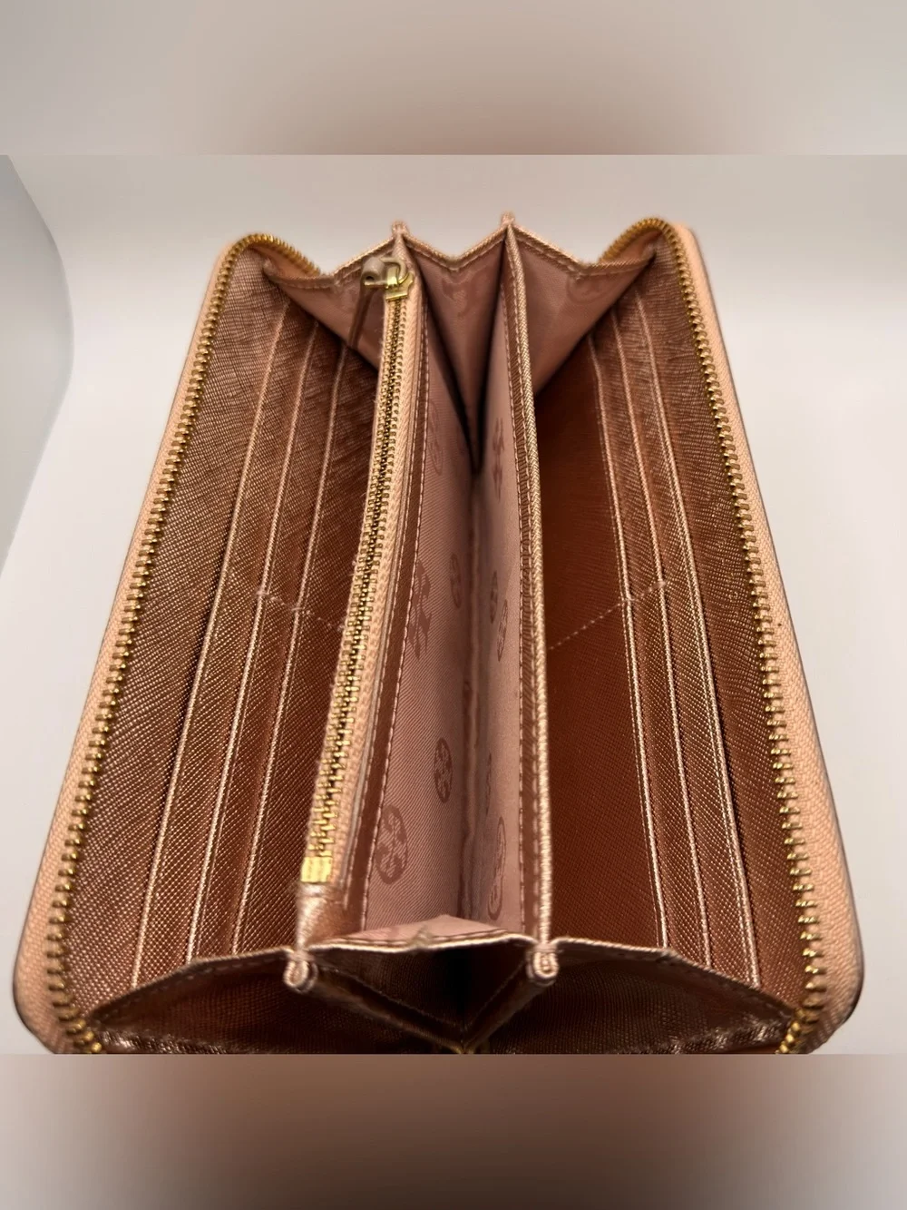Tory Burch Rose Gold Metallic Saffiano Zip Around Continental Wallet
